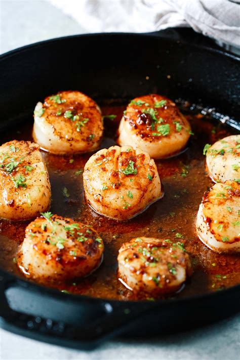 Garlic Butter Scallops | Primavera Kitchen