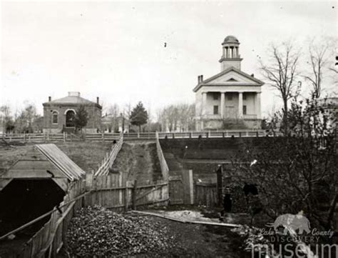 Lake County, Illinois History: Lake County's First Courthouse