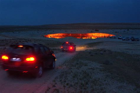 Darvaza Gas Crater – Door to Hell