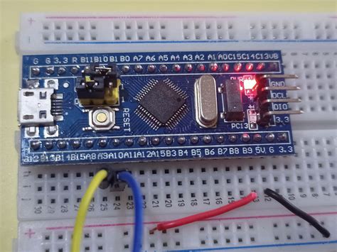 Program the STM32F103C8T6 Blue Pill-LED Blinking