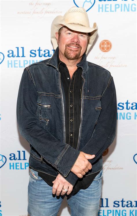 Country Singer Toby Keith’s Battle With Stomach Cancer in His Own Words: ‘It’s Debilitating’