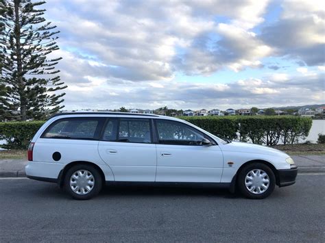 2000 Holden Commodore VT wagon - $3,700 - Cheap Student Wheels