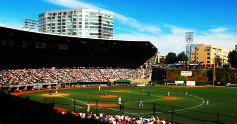 Stanford Baseball Team: The Cardinal NCAA & World Series Titles | Line ...