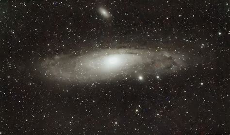 M31 Andromeda nebula - M32 - M110 (200 stacks) : r/DWARFLAB