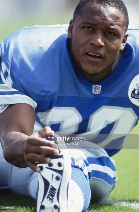 Detroit Lions' running back Barry Sanders stretches before a game... News Photo - Getty Images