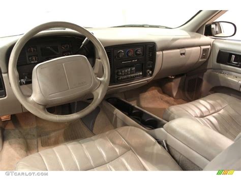 Grey Interior 1995 Chevrolet Impala SS Photo #49358709 | GTCarLot.com