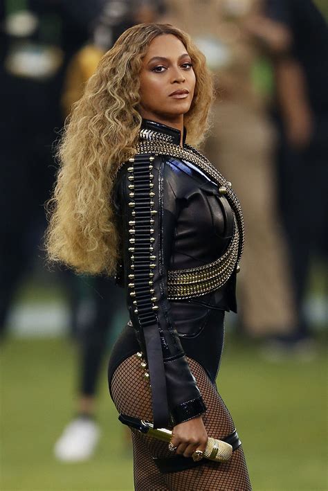 Apresentação de Beyoncé no Super Bowl gera polêmica entre políticos ...