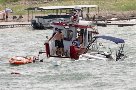 'Trump Boat Parade' in Texas disrupted when several boats sink