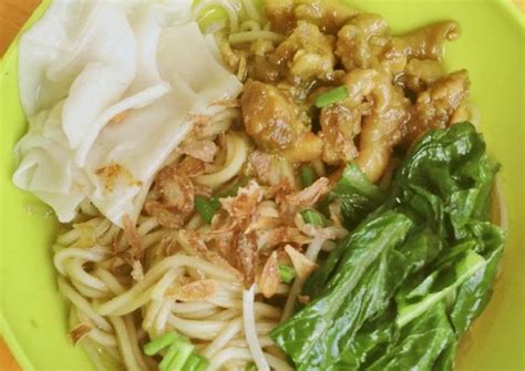 Resep Mie ayam pangsit praktis oleh Dapoer Mamah Yaya - Cookpad