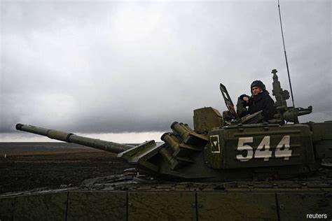 Russian missiles target more than 40 Ukraine cities, towns