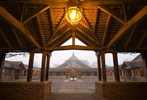 Amaravati Buddhist Monastery | UK | Thai Forest Tradition of Ajahn Chah