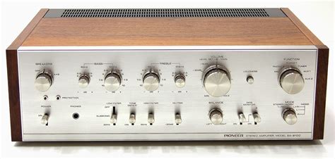 Golden Age Of Audio: Pioneer SA-8100 Vintage Stereo Amplifier