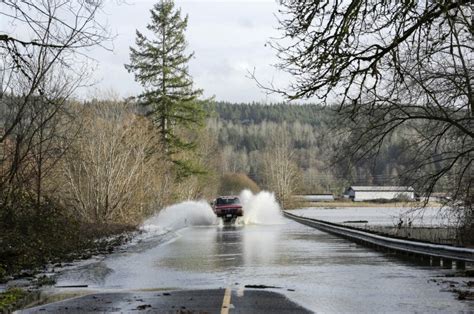 Heavy Rains Causes Flooding, in Pacific Northwest - Photos,Images ...