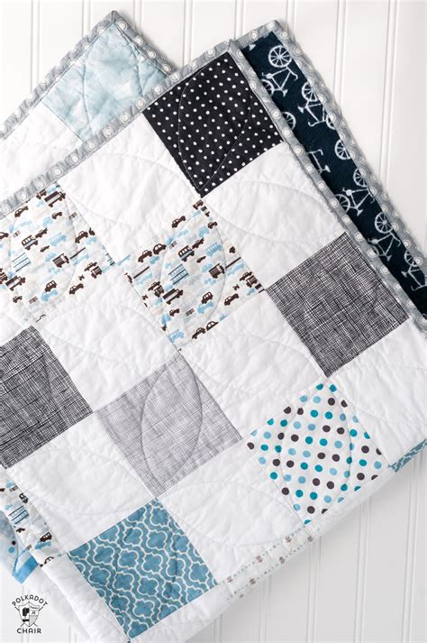 Color Blocked Patchwork Baby Quilt Tutorial; a Free Quilt Pattern