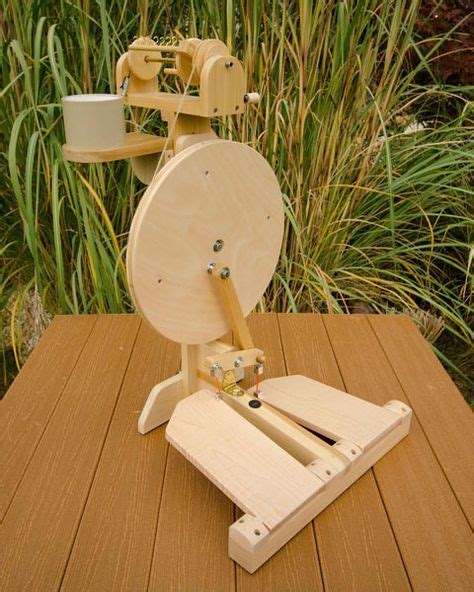 Zephyr two treadle portable spinning wheel from woodworking plans at www.lisaboyer.com ...