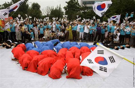 South Korea Marks The 66th Independence Day » GagDaily News