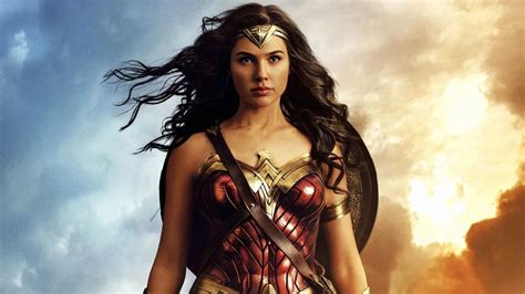 Frustrating News For Gal Gadot Fans, DCU Cancels Wonder Woman Plans