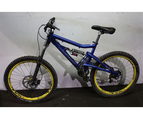 BLUE SANTA CRUZ BULLIT 24 SPEED FULL SUSPENSION MOUNTAIN BIKE