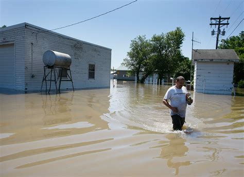 For some river towns, flood protection is simply too costly | FOX 4 Kansas City WDAF-TV | News ...