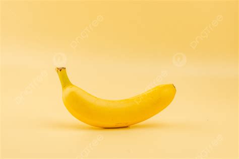 Banana Yellow Wallpaper Fruit Picture Background And Picture For Free Download - Pngtree