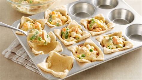 Chicken Pot Pie Crescent Cups | Recipe | Vegetarian pot pie, Chicken pot pie crescents, Chicken ...