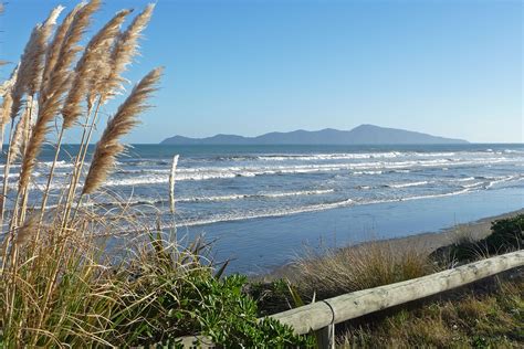 Kapiti Island from Beach Road, Paekakariki, NZ. | Beach road, Beach, Nz art