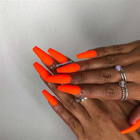 21 Neon Orange Nails and Ideas for Summer - StayGlam | Neon orange nails, Orange acrylic nails ...