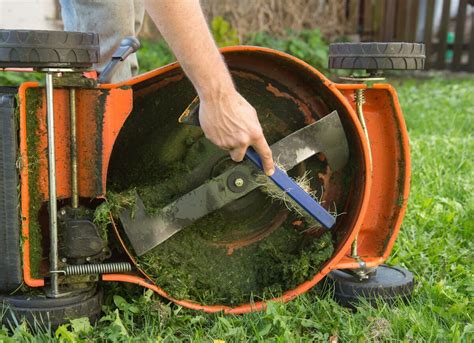 How to Sharpen Lawn Mower Blades?