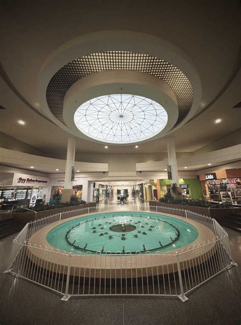 Capitola Mall - Capitola, CA : r/deadmalls