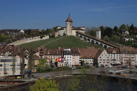 Schaffhausen - Castle / Schloss / Château "Munot" | Suiza