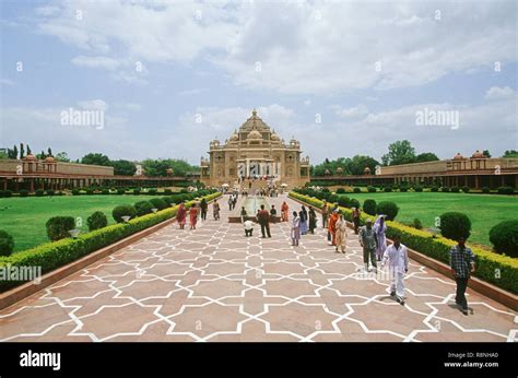 Update more than 156 akshardham temple dress code super hot - seven.edu.vn