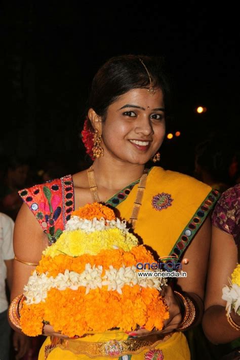 Bathukamma Festival Photos - FilmiBeat