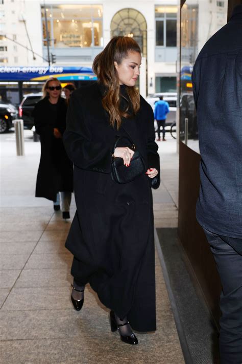 SELENA GOMEZ Out and About in New York 12/12/2023 – HawtCelebs