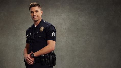 The Rookie: Staffeln und Episodenguide: Tim Bradford wird von Eric Winter gespielt | NETZWELT