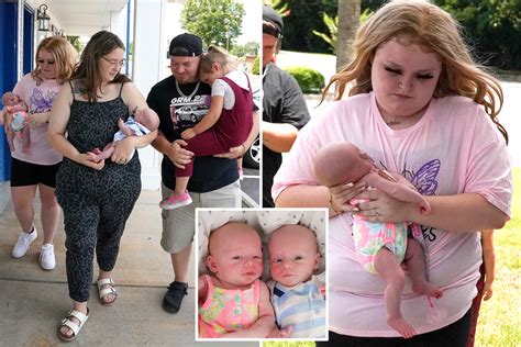 Mama June's daughter Honey Boo Boo, 16, nearly DROPS her sister Pumpkin's newborn daughter in ...