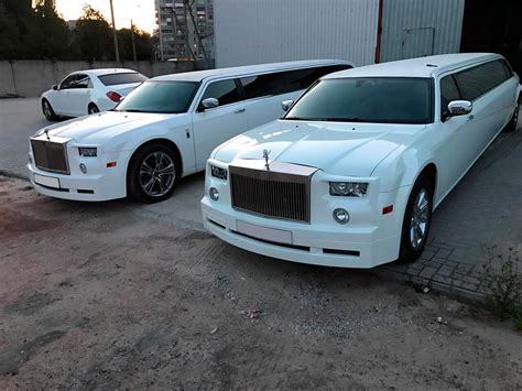 Chrysler 300C ( Rolls-Royce replica) - Limousines for sale in EU ...