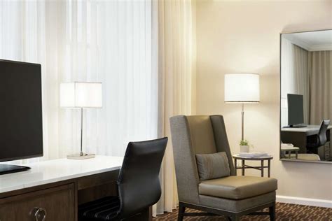 Hilton Hotel St Charles Avenue New Orleans, LA - See Discounts