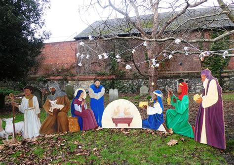 Nativity scene, Faversham © pam fray :: Geograph Britain and Ireland