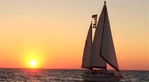 Boca Ciega Bay Sunset Sail in Tampa: Book Tours & Activities at Peek.com