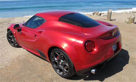 2015 Alfa Romeo 4C Review – WHEELS.ca