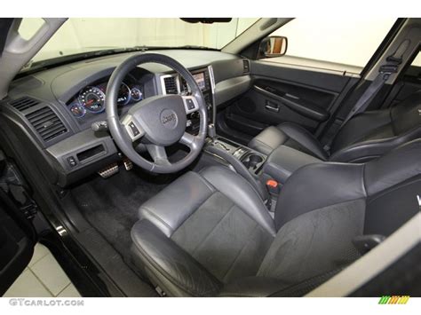 2008 Jeep grand cherokee srt8 interior