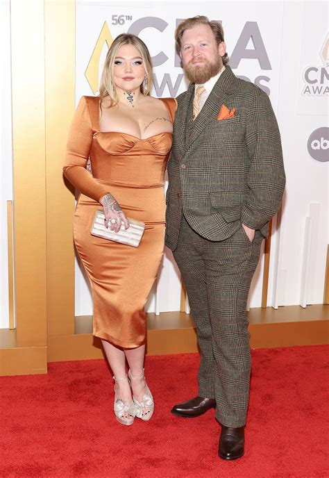 Elle King Soars In Bow Platforms With Fiancé Dan Tooker at CMA Awards – Footwear News