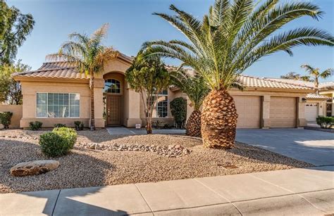 5 Best Places to Buy a Home in Phoenix in 2023 | Extra Space Storage