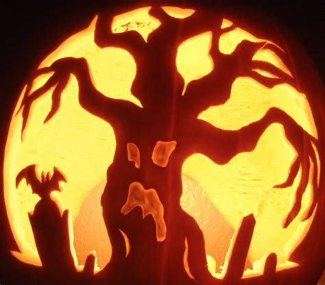 24 Spooky Pumpkin Carving Ideas – EntertainmentMesh