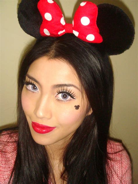 FOTD: Minnie Mouse Makeup Look For Halloween – Makeup For Life