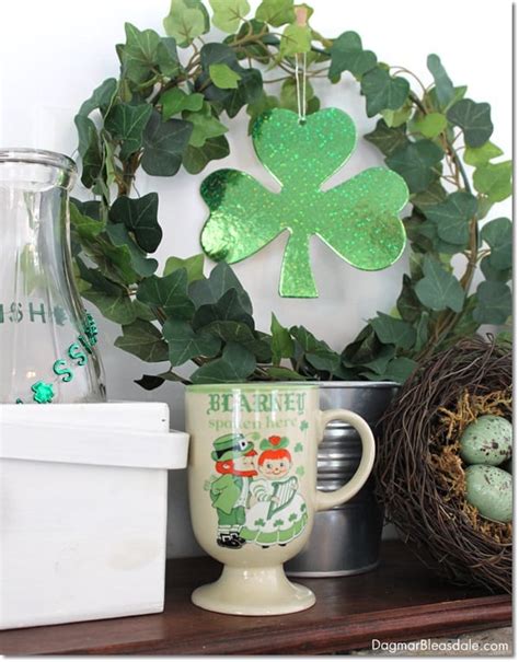 St. Patrick's Day Mantel Decor Ideas That Are Inexpensive and Easy