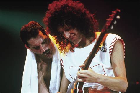 Brian May Gets Emotional After Seeing Freddie Mercury Playing His Guitar