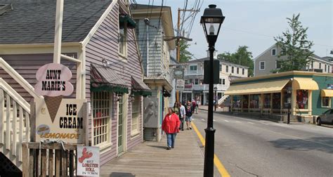 Shopping Kennebunkport ME Dock Square Shopping | Kennebunkport Maine ...