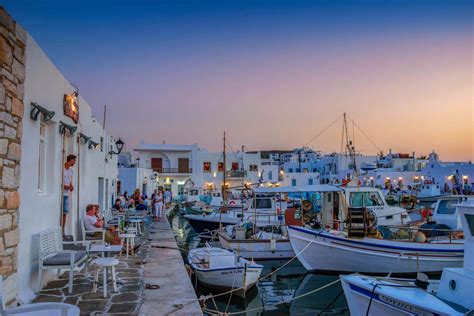 The ultimate Paros by night guide