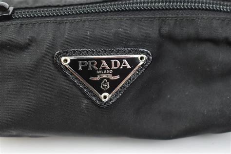 Prada Milano Black Handbag | semashow.com